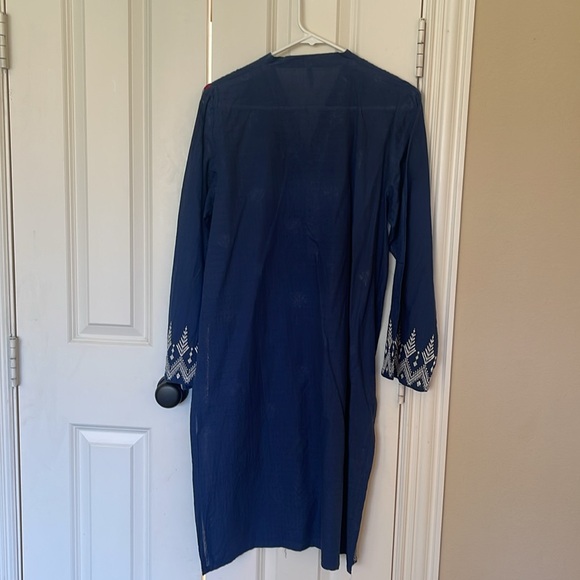 Beechtree Pakistani Indian kurta with embroidery in navy blue color. - Picture 8 of 8